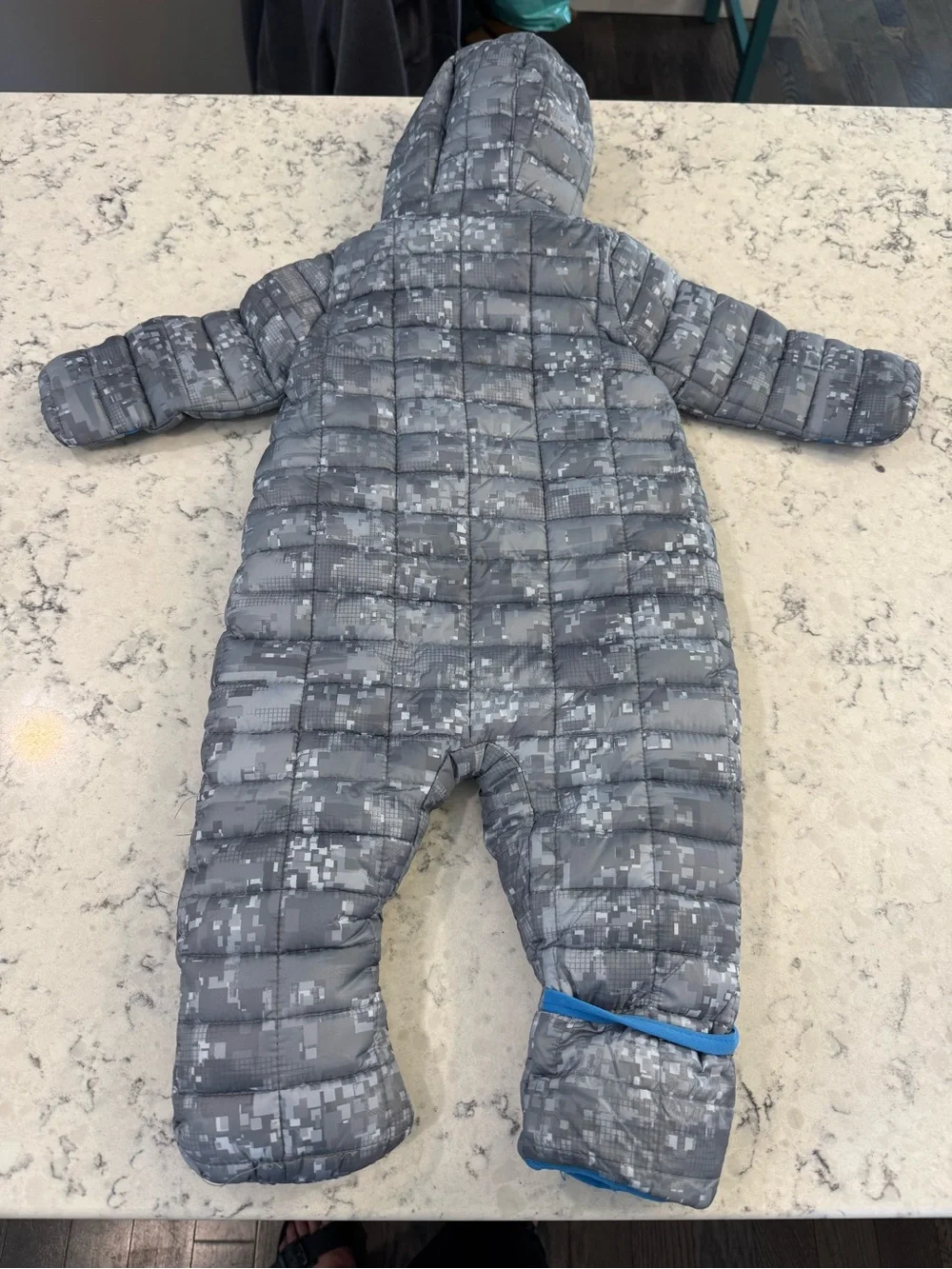 SNOWZU Boys 6mo + Gray Pixel-Print Infant Puffer Snowsuit Zippered One Piece